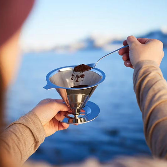 filtre à café durable en inox qui filtre votre café sans utiliser de filtre jetable