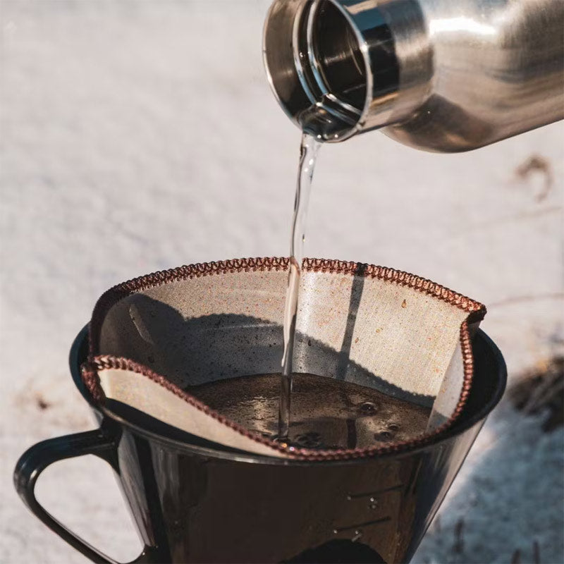 Cafeti re en acier inoxydable avec finition argent e pour style cuisine Cafeti re en acier inoxydable avec finition argent e pour style cuisine
