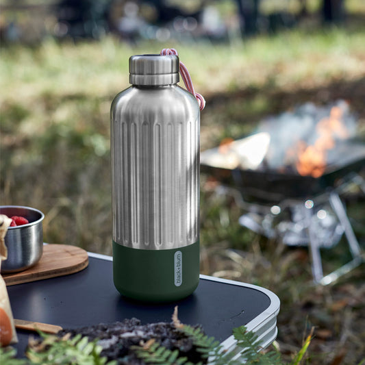 gourde de l'explorateur Explorer black+blum 850 ml adaptée pour la randonnée