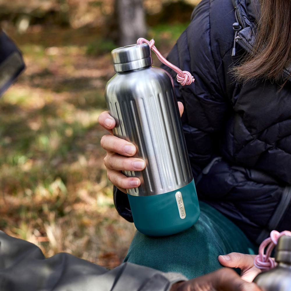 gourde en inox de qualité pour garder vos boissons au frais pendant 24h et au chaud pendant 12h