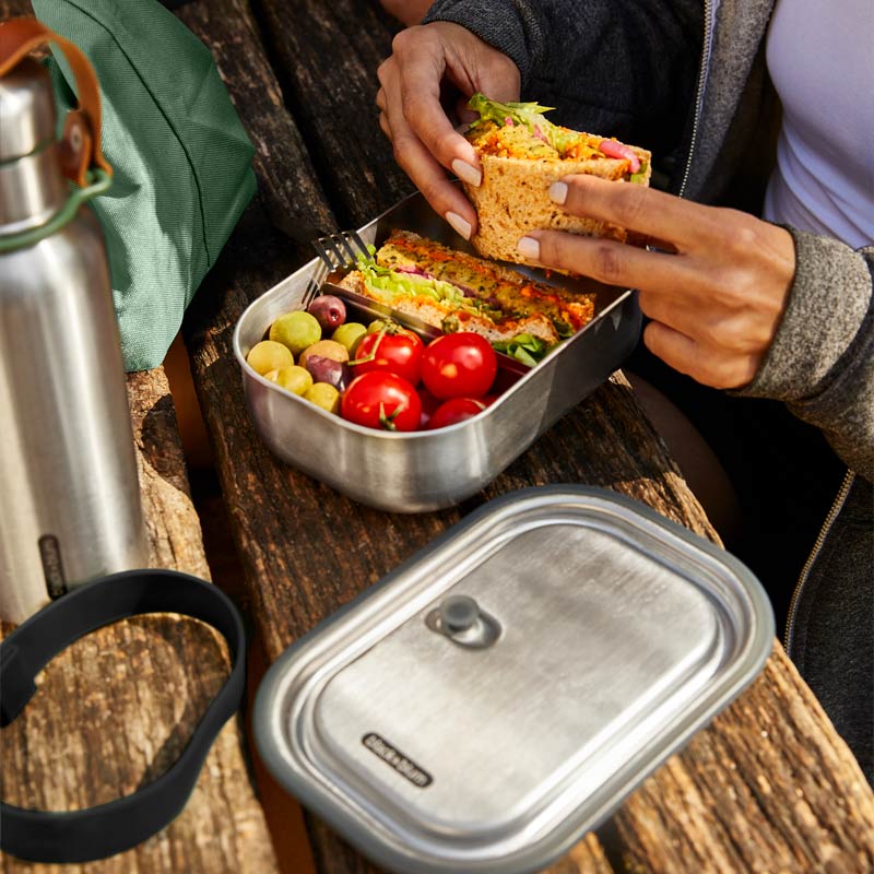 lunch box pratique et robuste en inox à emmener partout avec soi