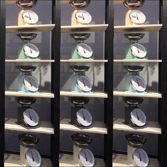 balance de cuisine en métal vintage de la marque danoise Plint