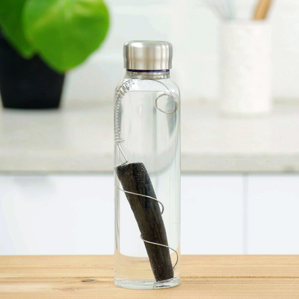 recharge de charbon actif binchotan Black Blum pour filtrer l'eau du robinet dans votre gourde ou votre carafe