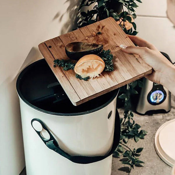 je composte mes déchets de cuisine en maison ou en appartement avec mon composteur bokashi organko 2