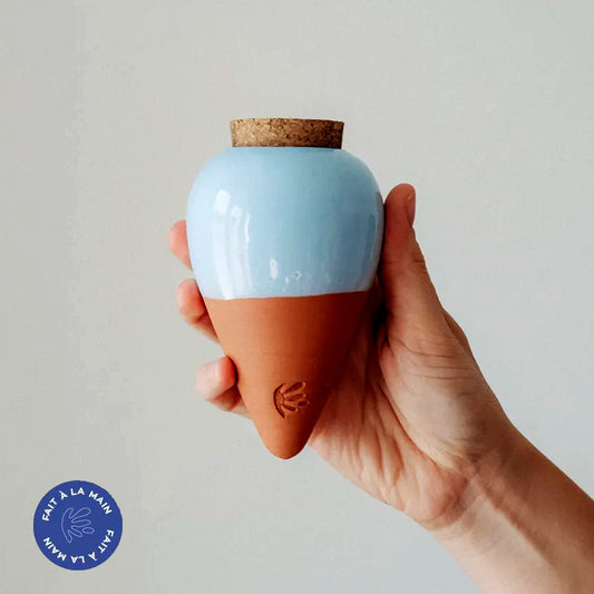 ollas bleu céléstine de la marque pépin, diffuseur d'eau en céramique émaillée pour un arrosage autonome et en douceur des plantes