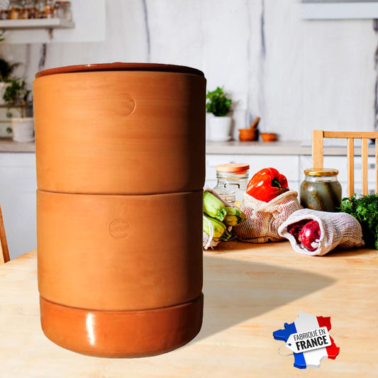 lombricomposteur d'intérieur artisanal en céramique fabriqué en France. Esthétique et fonctionnel pour valoriser les déchets de cuisine