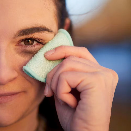 alternative naturelle aux cotons jetables classiques, les disques démaquillants Pandoo sont doux pour la peau et adaptés aux peaux sensibles; idéal pour un démaquillage en douceur et sans déchet
