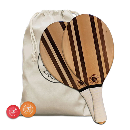 un joli set de raquettes en bois est une super idée cadeau pour les amateurs et amatrices des jeux de plage