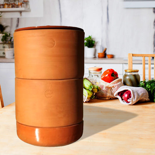 lombricomposteur d'intérieur artisanal en terre cuite fabriqué en France. Esthétique et fonctionnel pour valoriser les déchets de cuisine