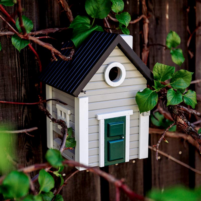 Maison à oiseaux maison grise Wildlife Garden : nichoir au printemps et mangeoire en hiver. A fixer à un mur, un poteau ou un arbre. Attaches incluses