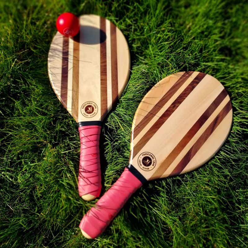 raquettes de frescobol en bois, coloris red pastel pour jouer à la plage ou au parc