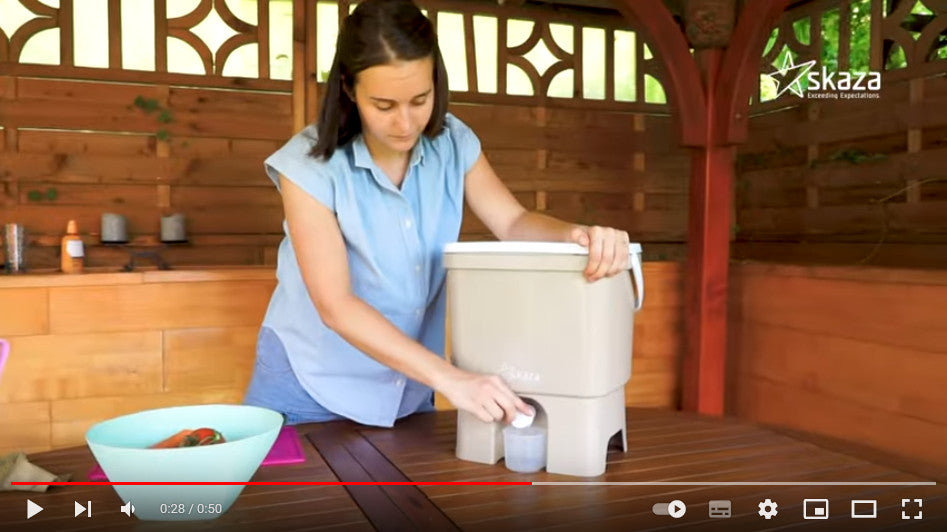 Charger la vidéo : Vidéo qui montre comment bien utiliser son composteur bokashi?