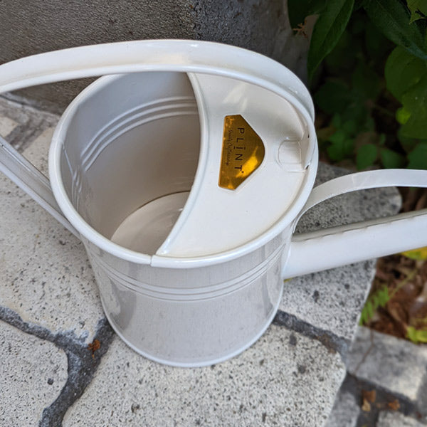 Qualité et authenticité, arrosoir PLINT 1,5 litres blanc héritage