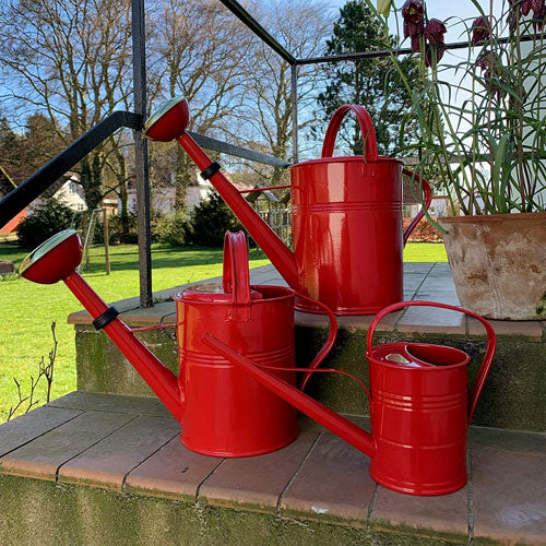 Arrosoirs rouge PLINT en acier