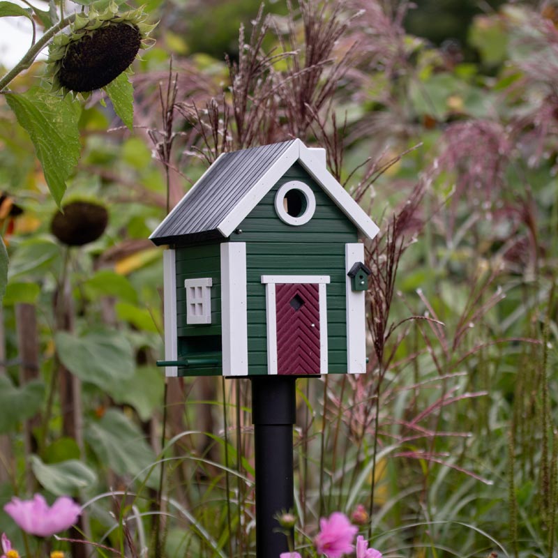 Cabane à oiseaux maison suèdoise Wildlife Garden, maison à oiseaux de style scandinave intemporel à fixer sur un mur, un arbre ou un poteau