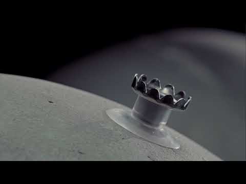 Vidéo de présentation du porte-savon minimaliste chamarrel, le porte-savon pratique, esthétique et durable qui s'installe en 10 secondes dans la salle de bain