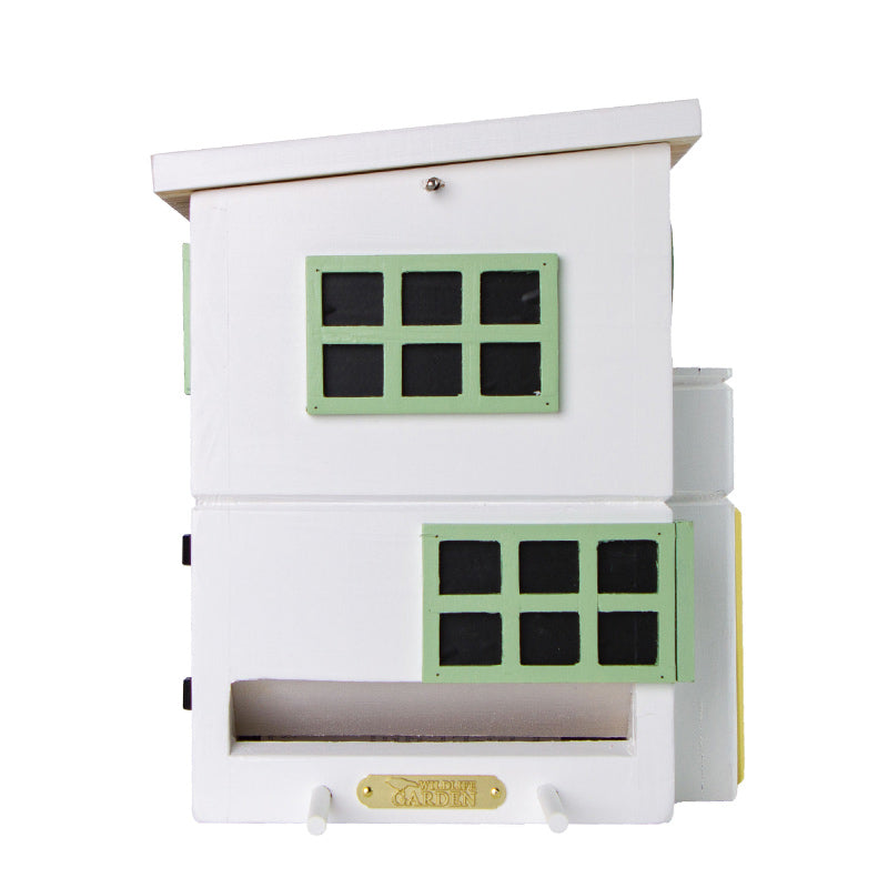 le nichoir mangeoire Art déco Wildlife Garden peut contenir 2 litres de graines pour les oiseaux