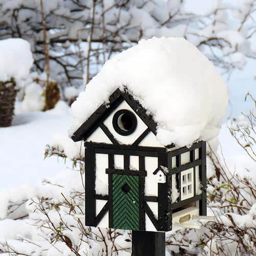 Maison à oiseaux Multiholk Wildlife Garden WG109 Demi-Colombages sous la neige