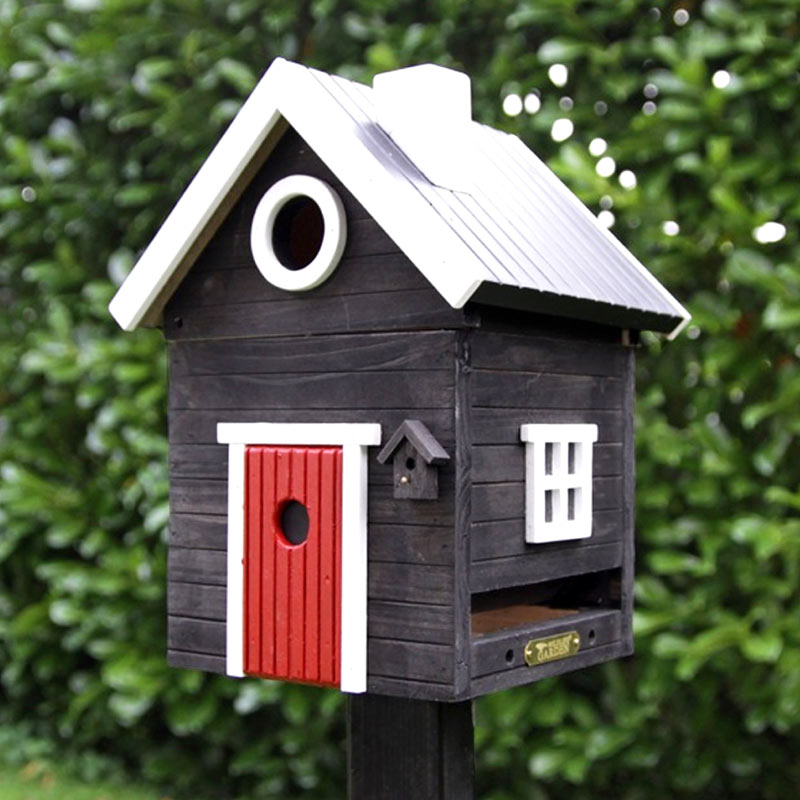 Jolie maison suèdoise miniature cabane à oiseaux black cottage