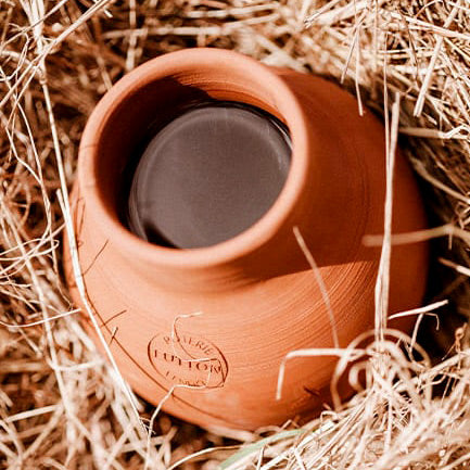 La poterie Lutton fabrique des ollas artisanales en terre cuite à planter et à enterrer